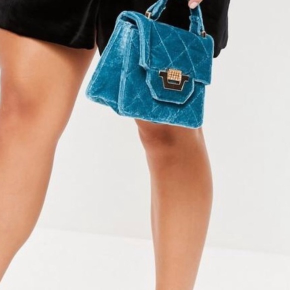 NWT MISSGUIDED Micro Mini Velvet Quilted Handbag - Picture 5 of 5